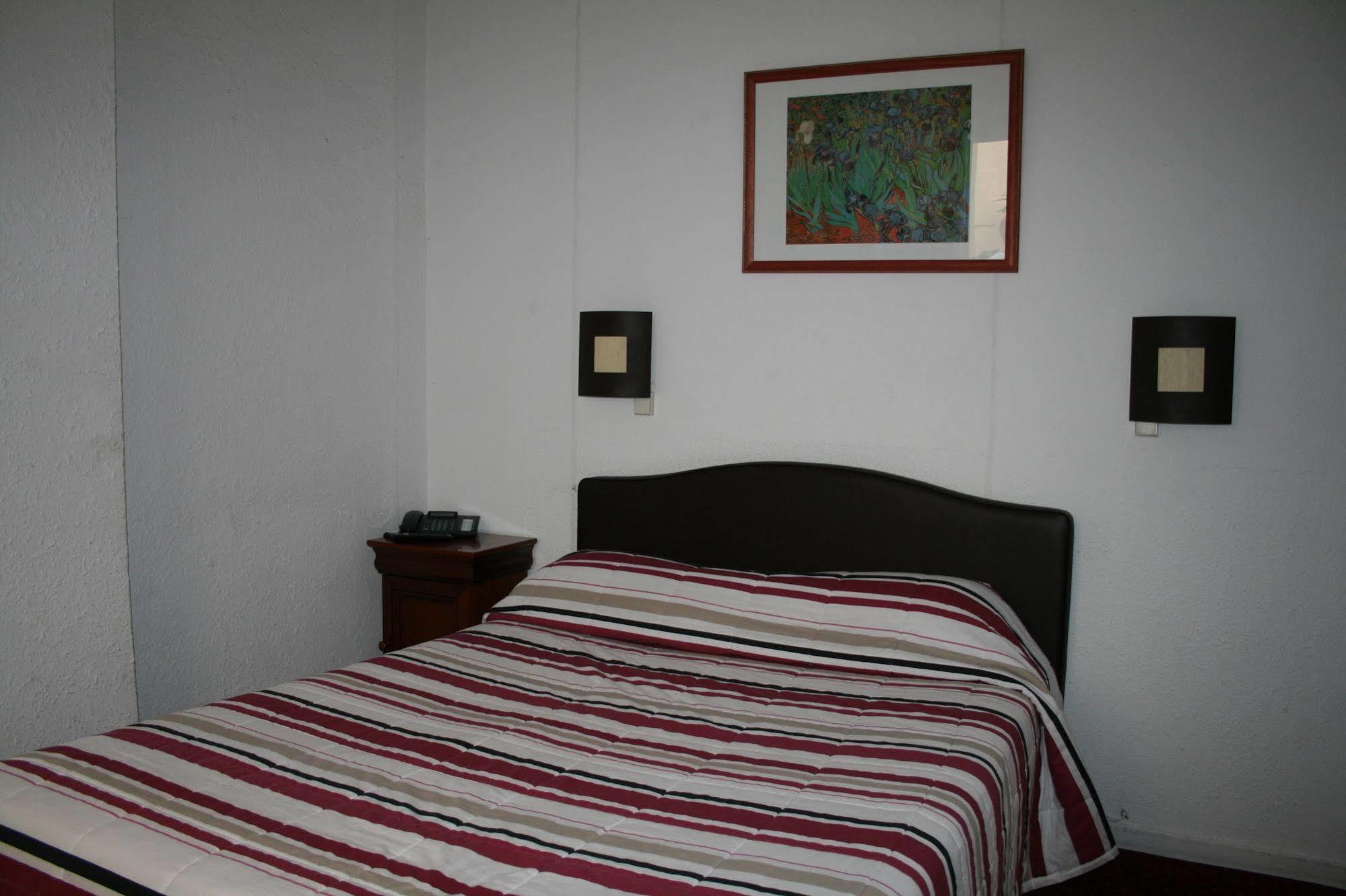 Hotel Le Chambellan ดีจอง ภายนอก รูปภาพ
